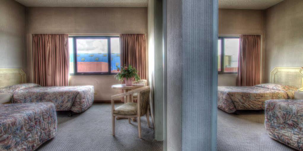 Pacific Bay Hotel Тумон Екстериор снимка